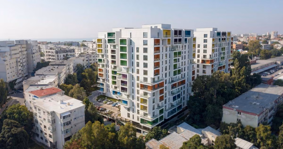 Apartament de vânzare cu 3 camere în zona Faleza Nord, Constanța