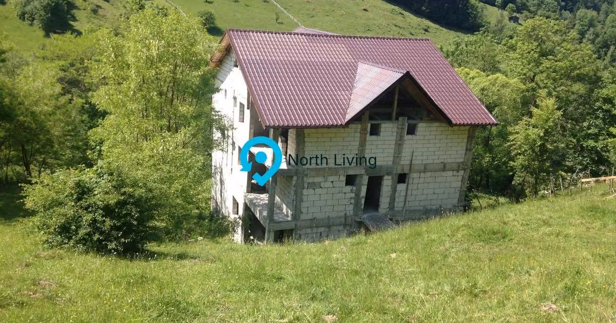 Casă individuală de vânzare cu 10 camere în Dragoslavele