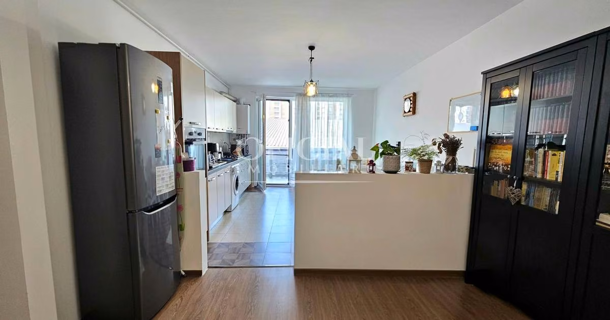 Apartament de vânzare cu 2 camere, mobilat în Florești