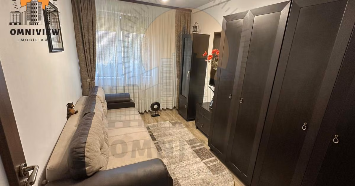 Apartament de vânzare cu 2 camere în zona Central, Brașov