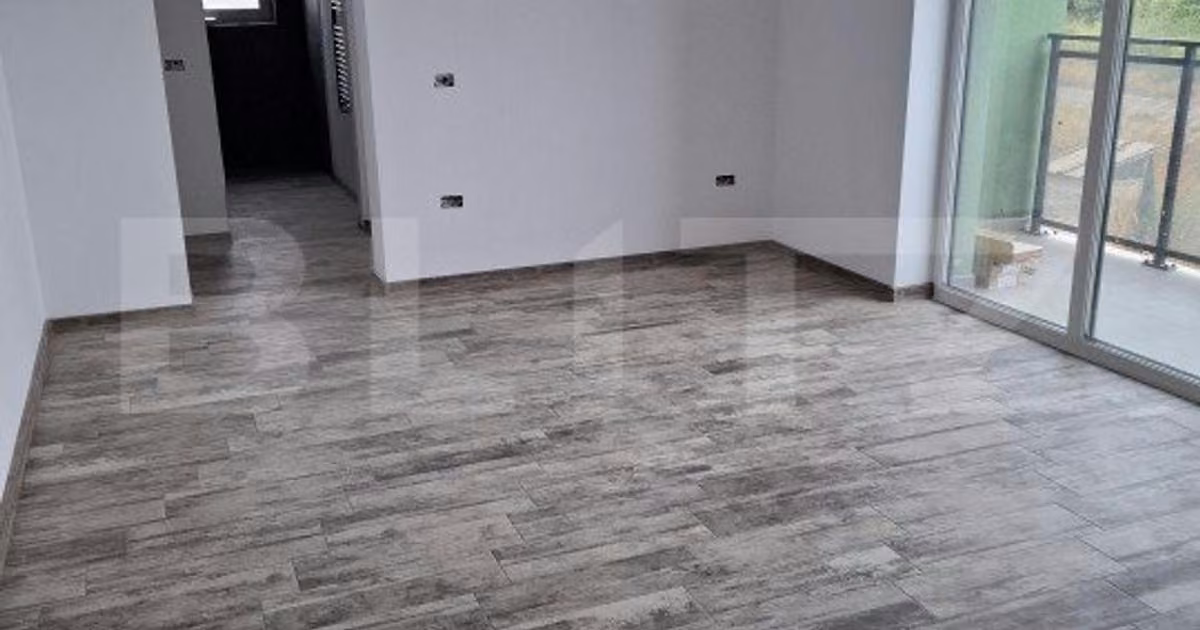 Apartament de vânzare cu 3 camere în Giroc