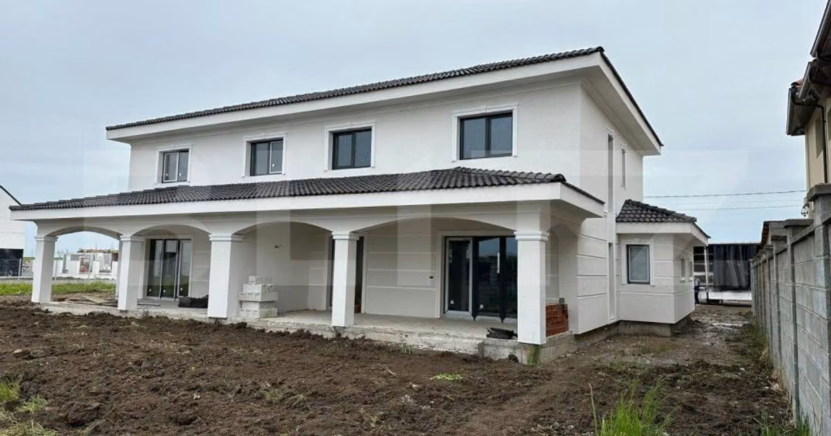 Casă individuală de vânzare cu 5 camere, mobilată în Dumbrăvița