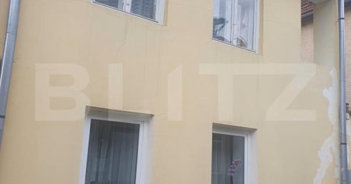 Casă individuală de vânzare cu 5 camere, mobilată în zona Schei, Brașov