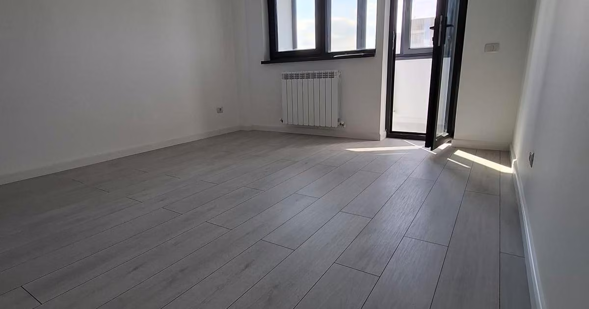Apartament de vânzare cu 2 camere în zona Tomis Nord, Constanța