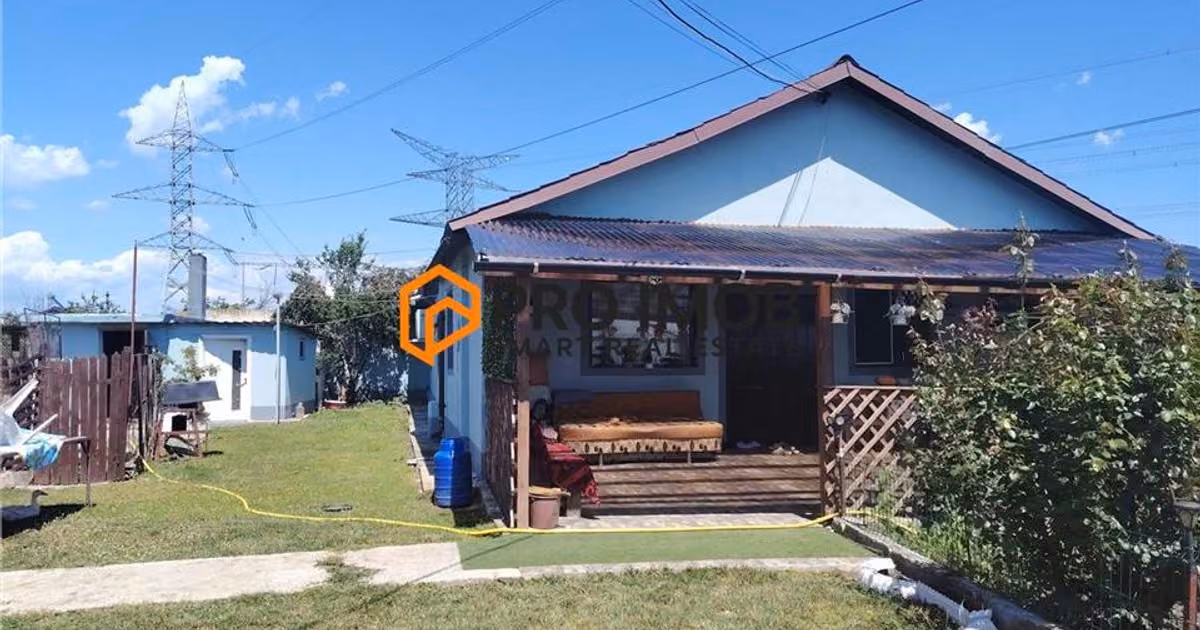 Casă individuală de vânzare cu 4 camere, mobilată în Stâlpu