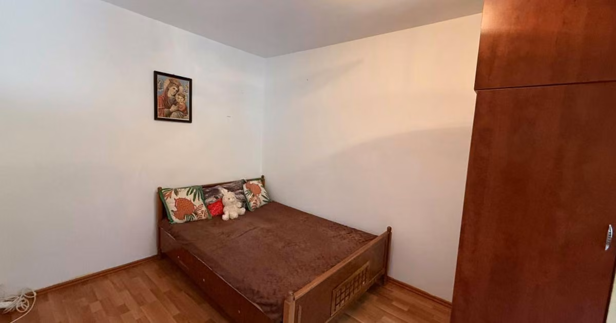 Apartament de vânzare cu 2 camere în zona Tomis Nord, Constanța