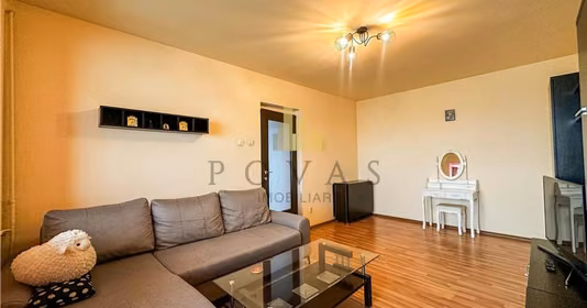 Apartament Titan