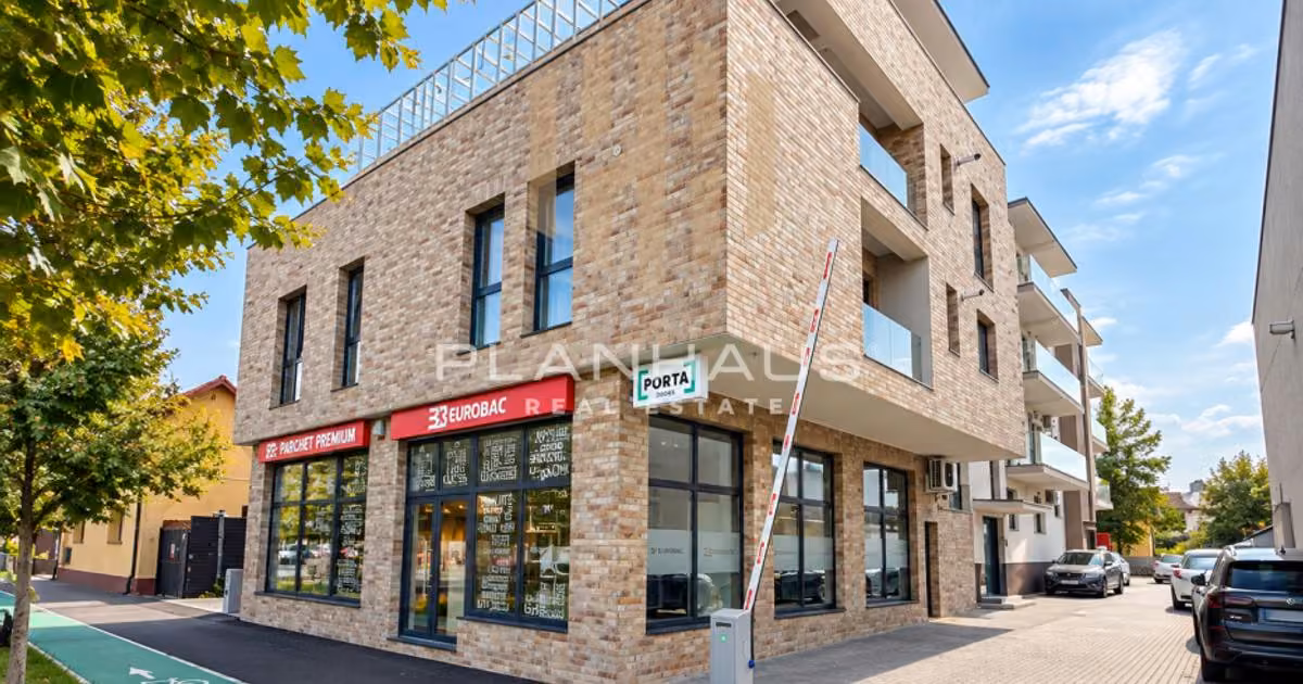 Apartament de vânzare cu 3 camere în zona Orașul Vechi, Baia Mare