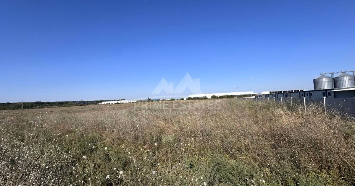 Teren Construcții intravilan de vânzare de 24661 mp, în Ștefăneștii de Jos