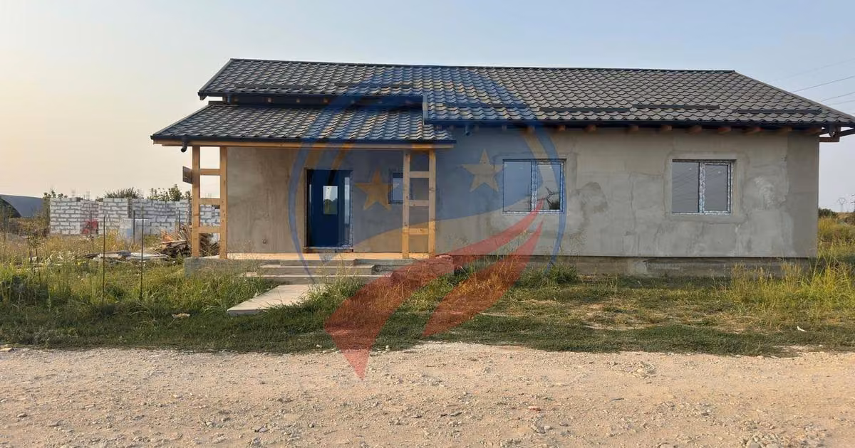Casă individuală de vânzare cu 4 camere în Ișalnița