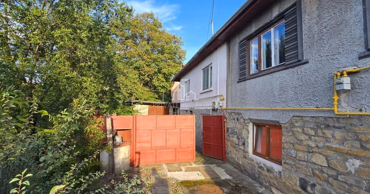 Casă individuală de vânzare cu 4 camere în Sighișoara