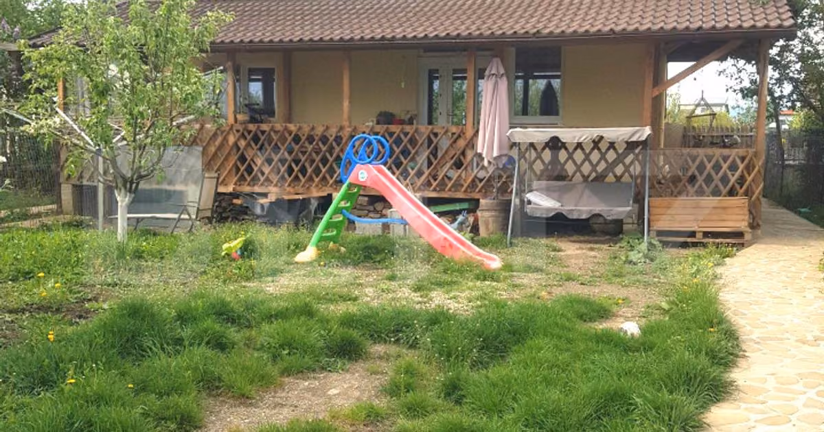 Casă individuală de vânzare cu 5 camere, mobilată în Bod