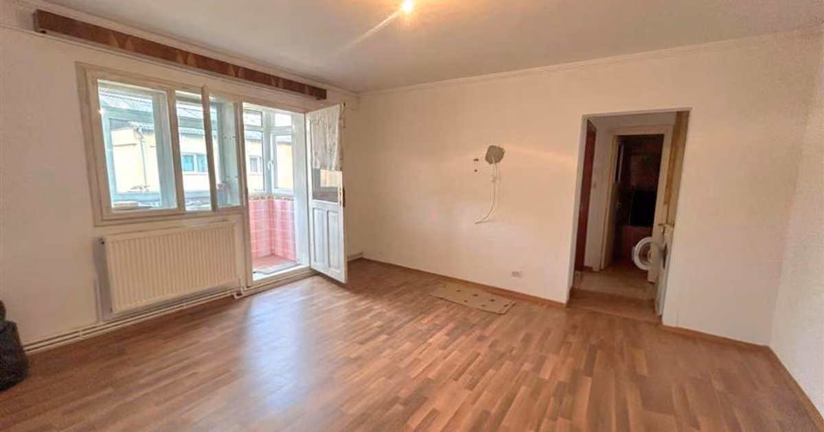 Apartament de vânzare cu 2 camere în zona George Enescu, Suceava