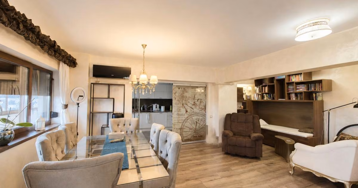 Apartament de vânzare cu 4 camere, mobilat în zona Craiovei, Pitești