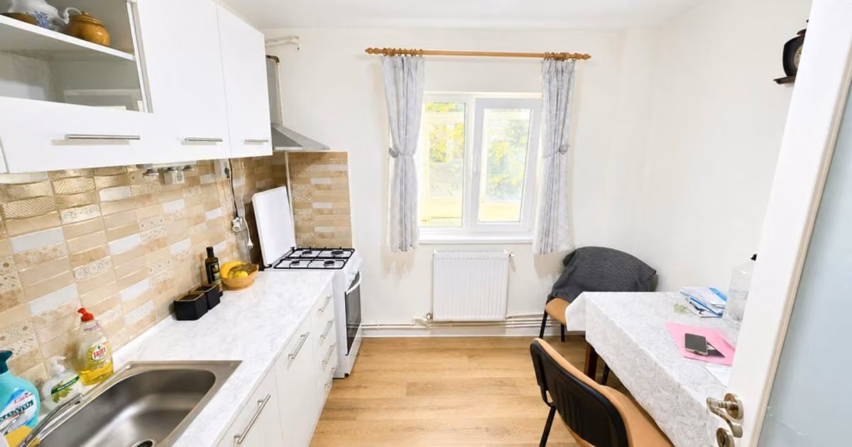 Apartament de vânzare cu 2 camere, mobilat în zona Popa Șapcă, Pitești