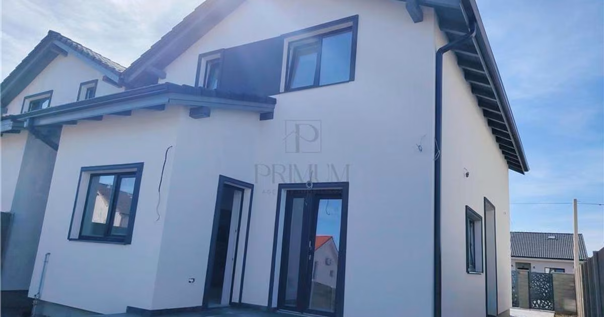 Duplex de vânzare cu 4 camere în Urseni