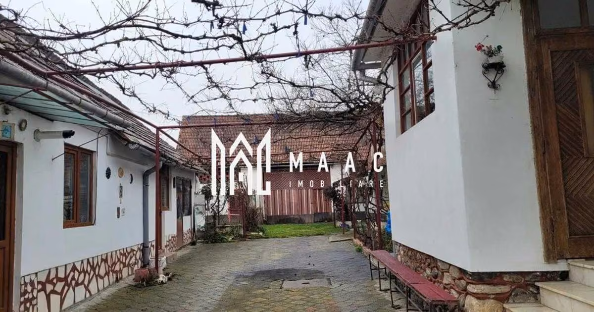 Casă individuală de vânzare cu 6 camere, mobilată în Ruși