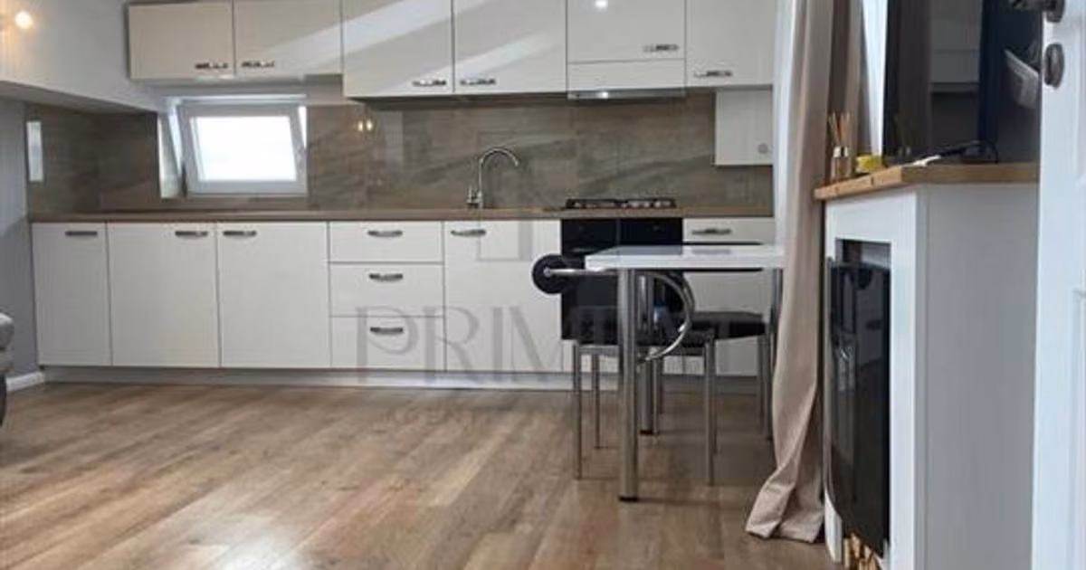 Apartament de vânzare cu 3 camere în Dumbrăvița
