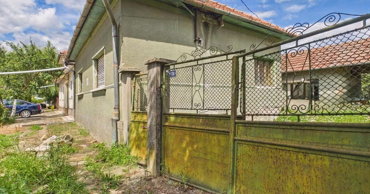 Casă individuală de vânzare cu 3 camere în Bonțești