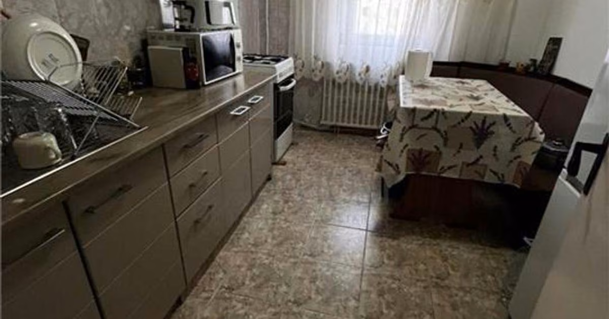 Apartament de vânzare cu 2 camere, mobilat în zona Olimpia-Stadion, Timișoara