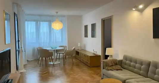 Apartament Titan