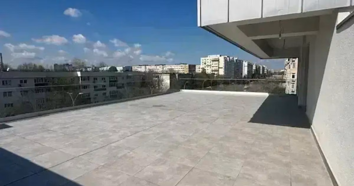 Penthouse de vânzare cu 3 camere în zona Berceni, Sector 4