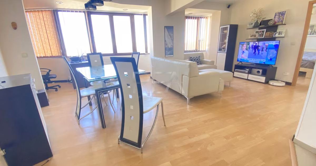 Apartament de vânzare cu 3 camere, mobilat în zona Tineretului, Sector 4