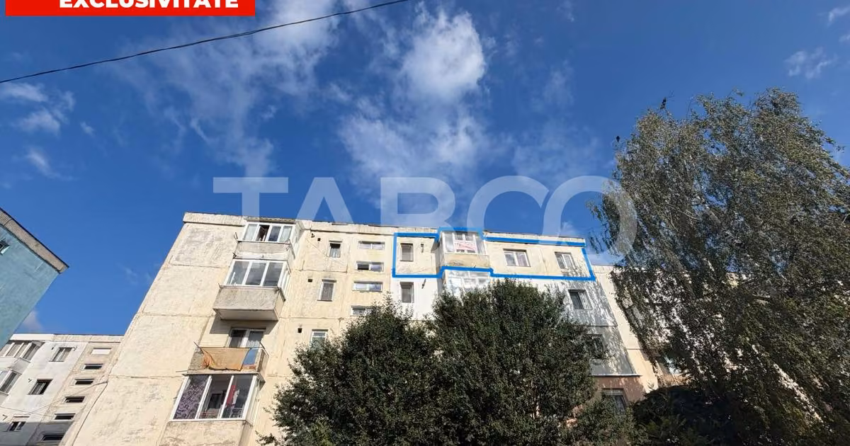 Apartament de vânzare cu 3 camere, mobilat în Făgăraș