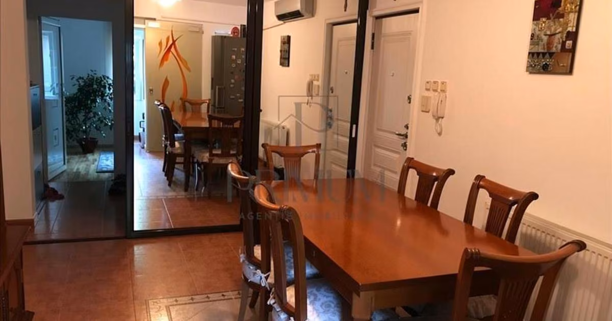 Apartament de vânzare cu 3 camere în zona Aradului, Timișoara