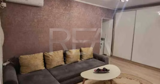 Apartament Titan