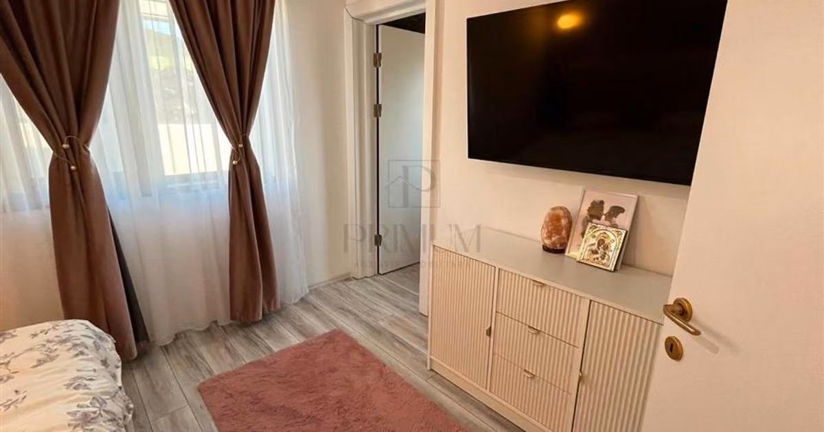 Duplex de vânzare cu 4 camere, mobilat în Giroc