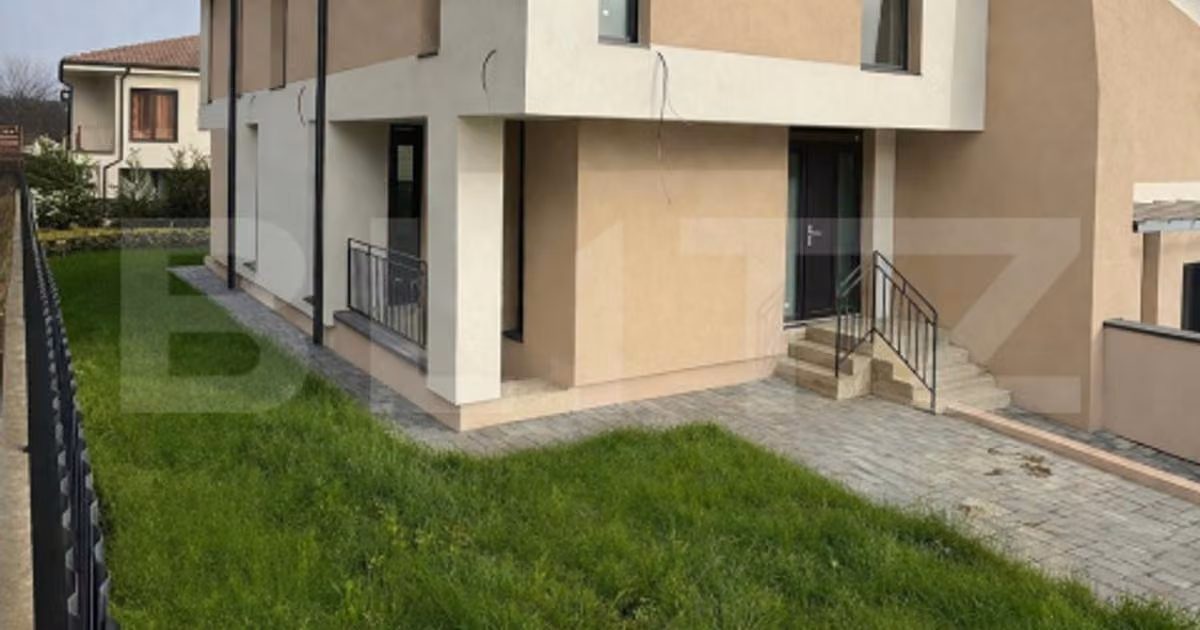 Duplex de vânzare cu 4 camere în Florești