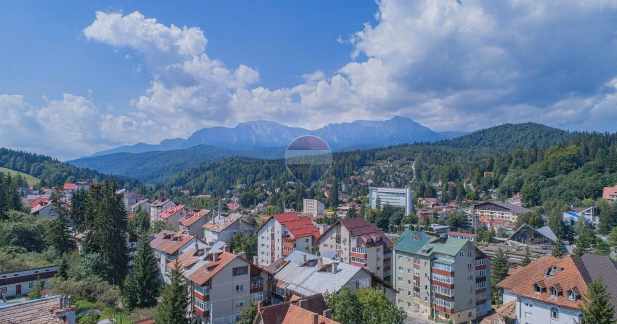 Apartament de vânzare cu 4 camere, mobilat în Predeal