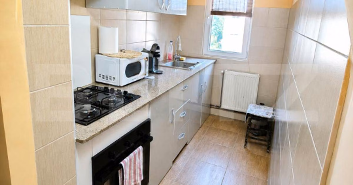 Apartament de vânzare cu 2 camere, mobilat în Turda