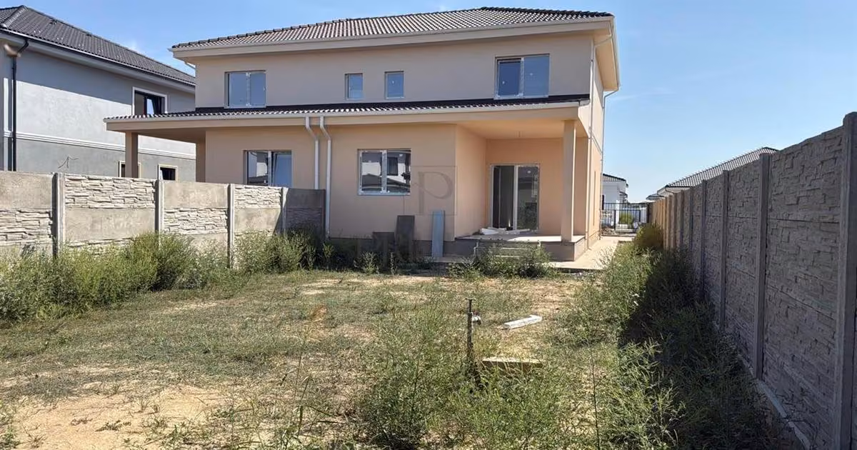 Duplex de vânzare cu 4 camere în Moșnița Nouă