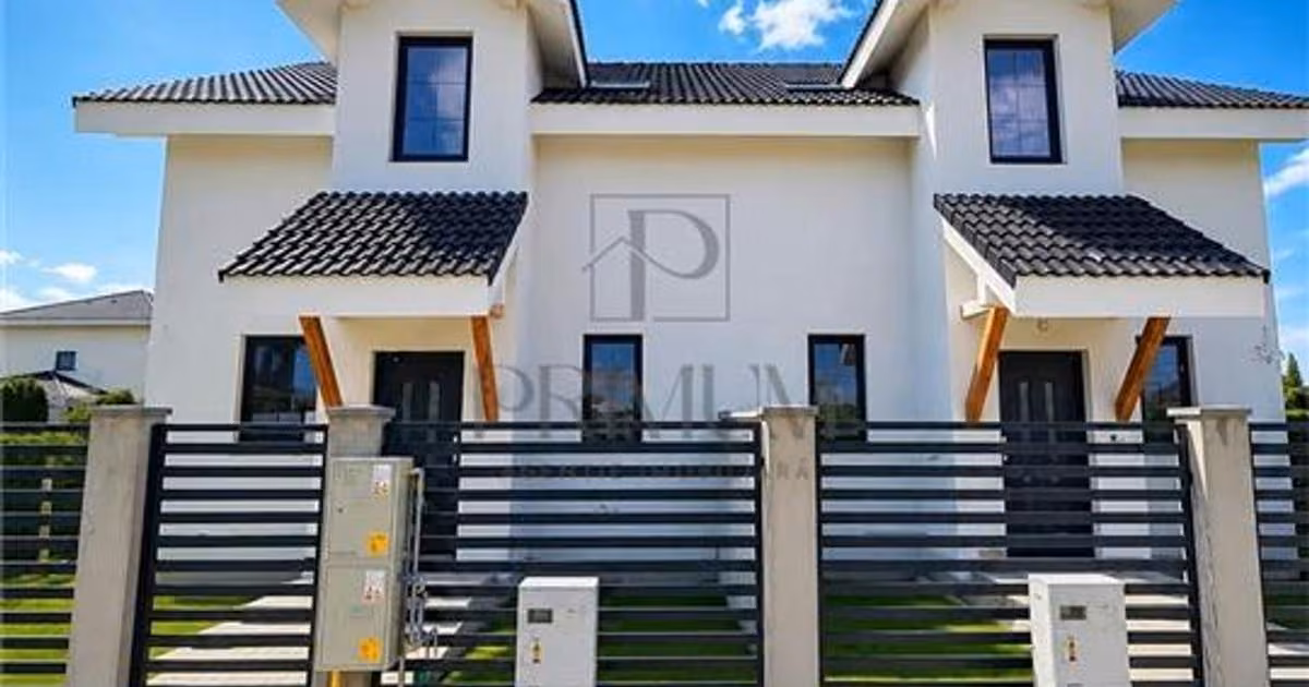 Duplex de vânzare cu 4 camere în Moșnița Nouă