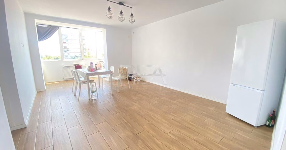 Apartament de vânzare cu 3 camere, mobilat în zona Sebastian, Sector 5