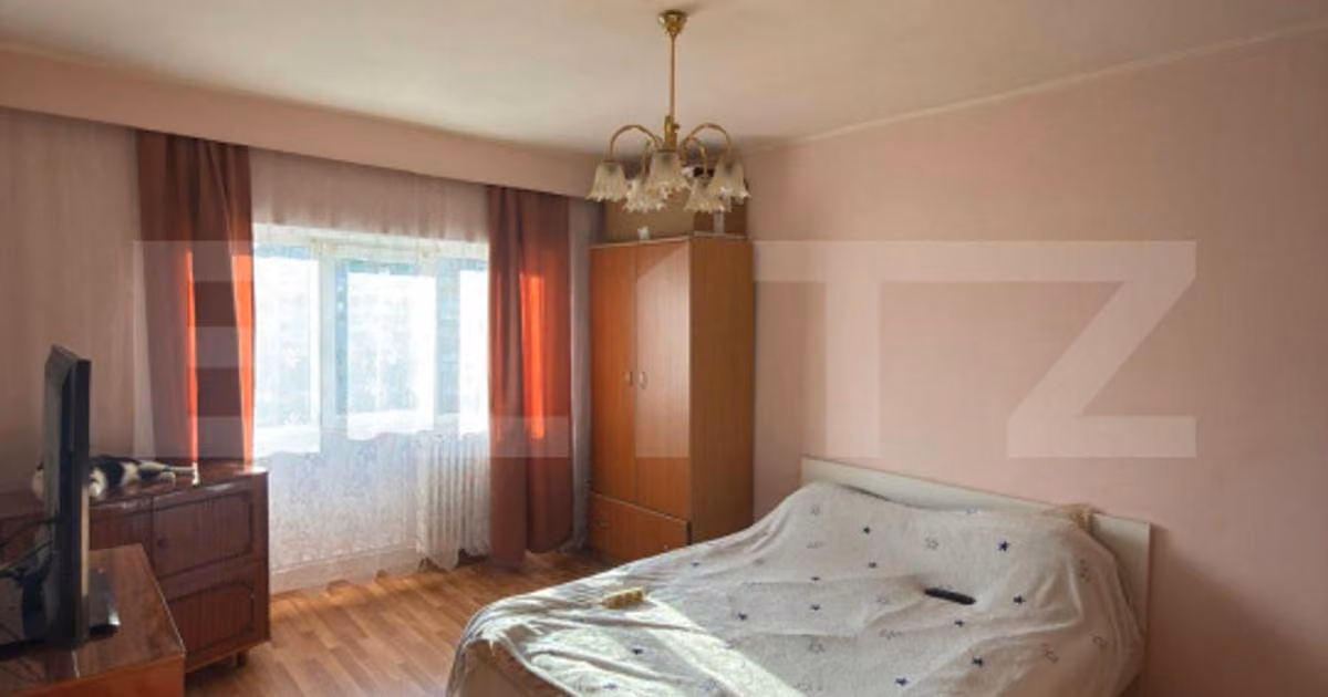 Apartament de vânzare cu 3 camere, mobilat în zona Mănăștur, Cluj-Napoca
