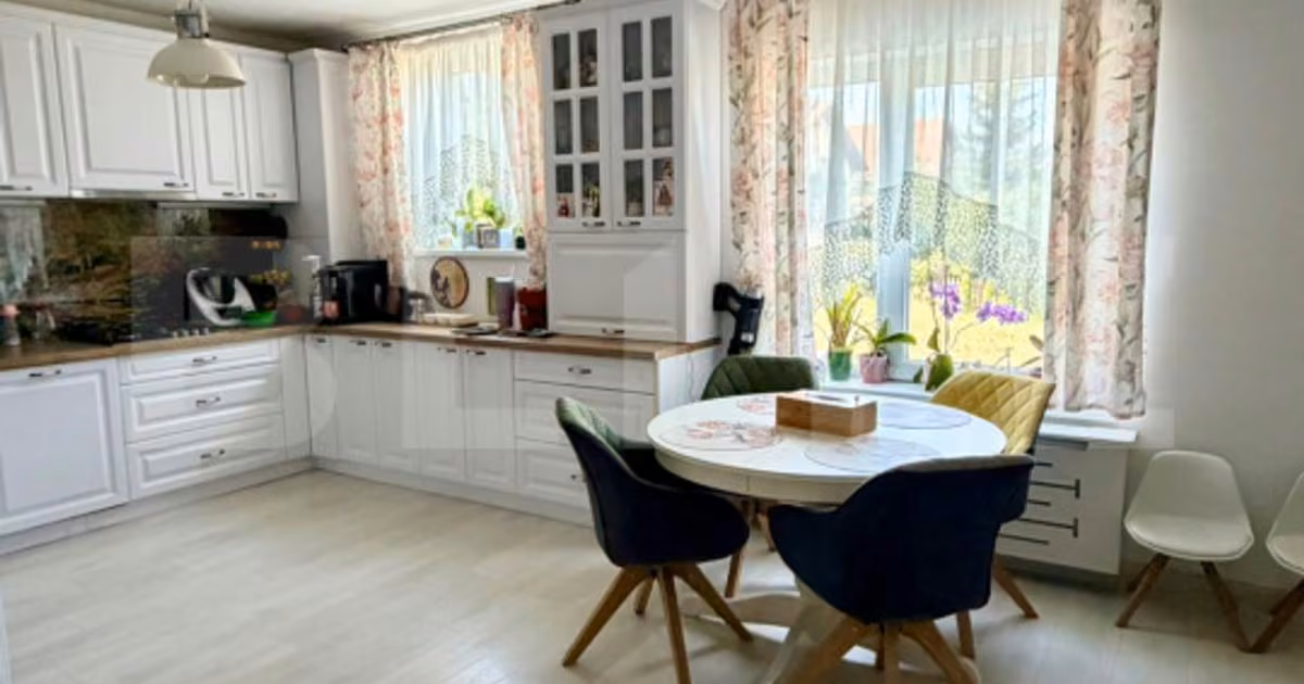 Apartament de vânzare cu 3 camere, mobilat în zona Europa, Cluj-Napoca
