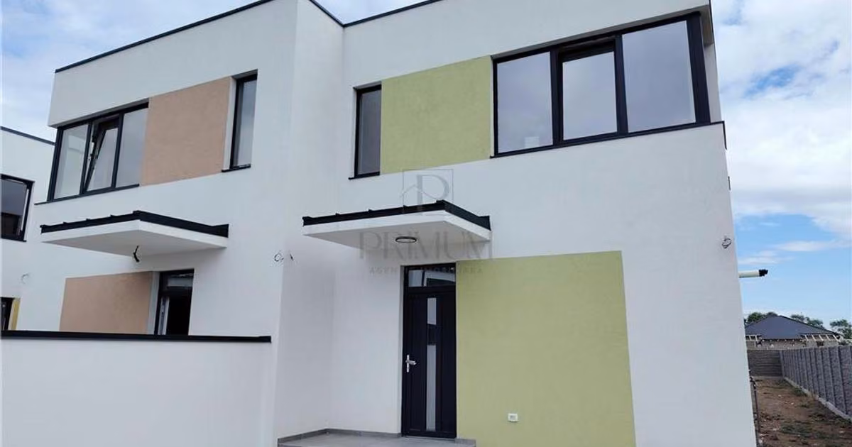 Duplex de vânzare cu 3 camere în Moșnița Nouă