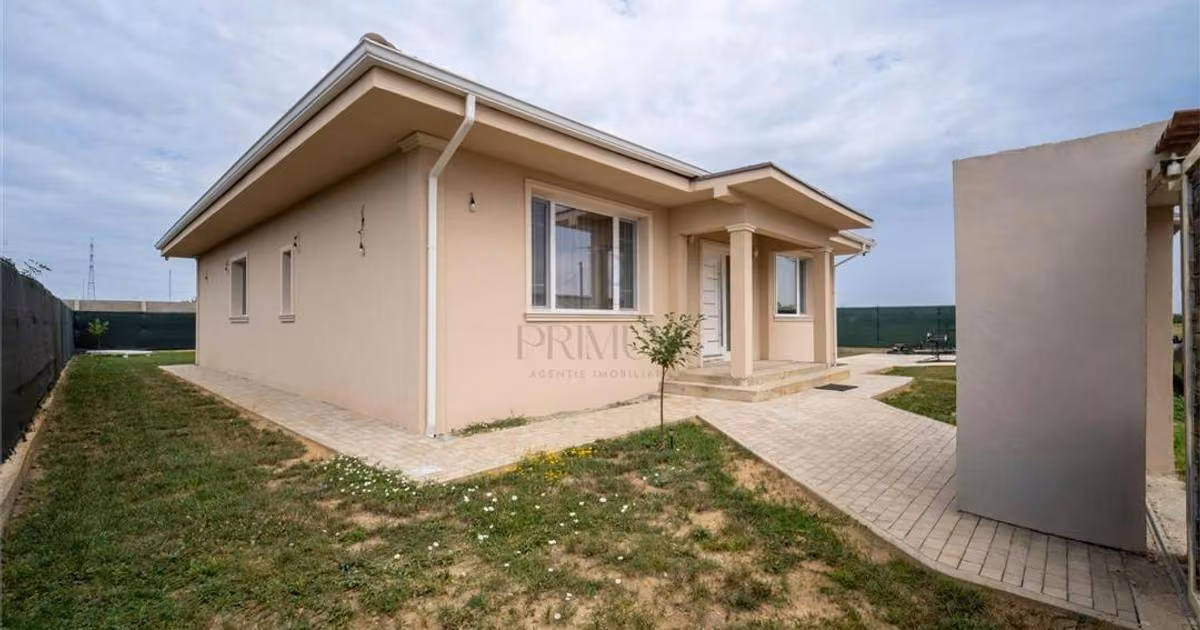 Casă individuală de vânzare cu 4 camere în Moșnița Nouă