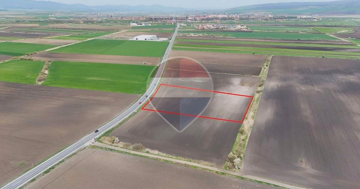Teren agricol extravilan de vânzare de 10000 mp, în Feldioara