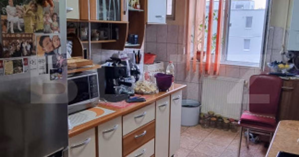 Apartament de vânzare cu 2 camere, mobilat în Câmpia Turzii