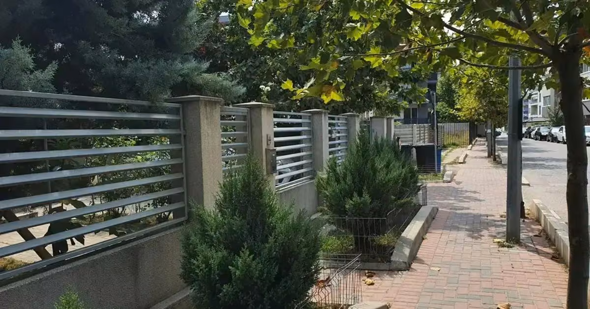 Apartament de vânzare cu 2 camere în zona Titan, Sector 3