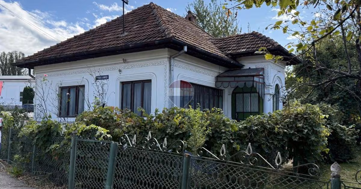 Casă individuală de vânzare cu 6 camere în Câmpulung Muscel