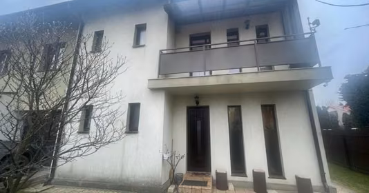 Casă Florești
