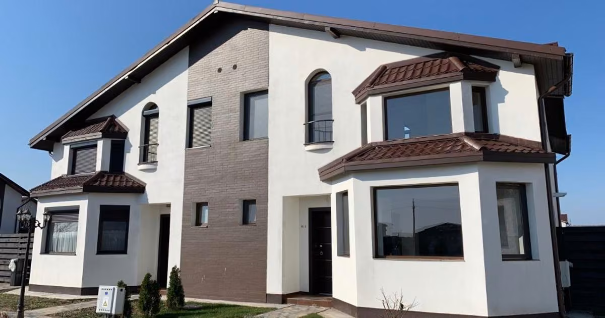 Casă de vânzare cu 4 camere în Corbeanca