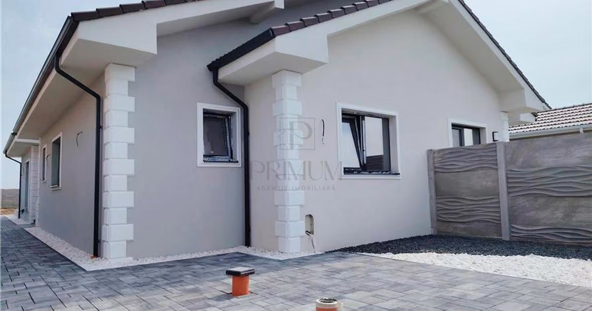 Duplex de vânzare cu 3 camere în Moșnița Nouă