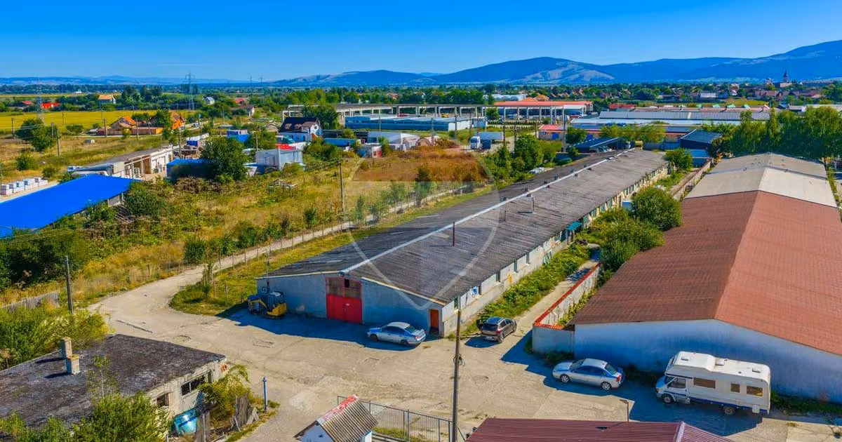 Spațiu industrial de vânzare de 475.3 mp, în Prejmer
