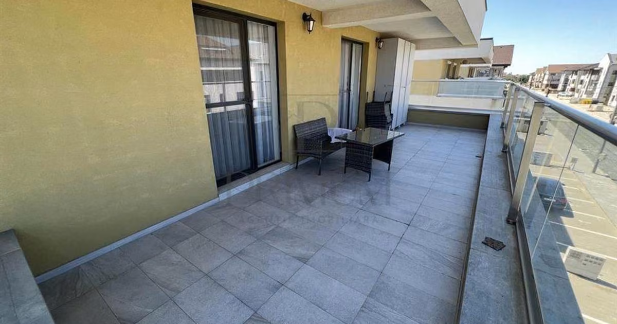 Penthouse de vânzare cu 3 camere, mobilat în Dumbrăvița